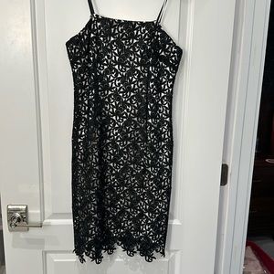 Laundry by Shelli Segal strapless dress